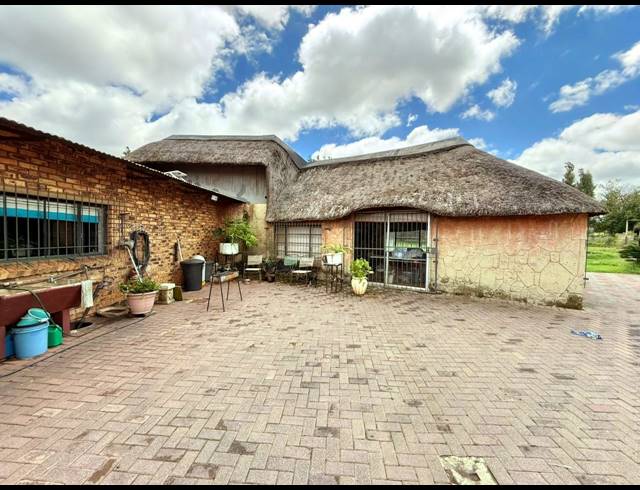 4 BEDROOM HOUSE FOR SALE IN MULLERSTUINE